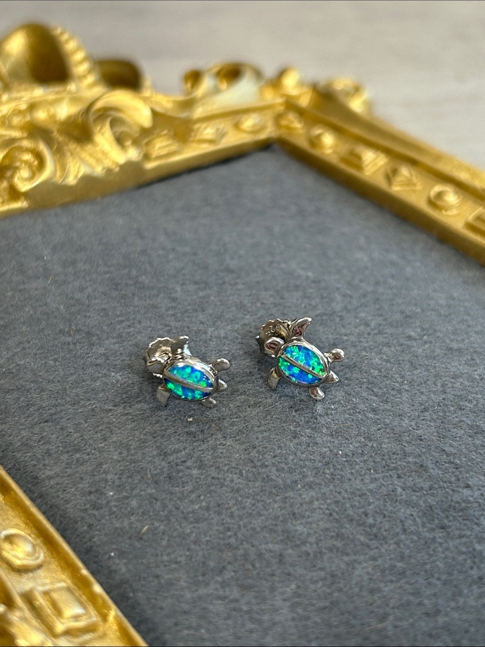 Turtle Opal Inlay Stud 925 Sterling Earrings — Blue Green